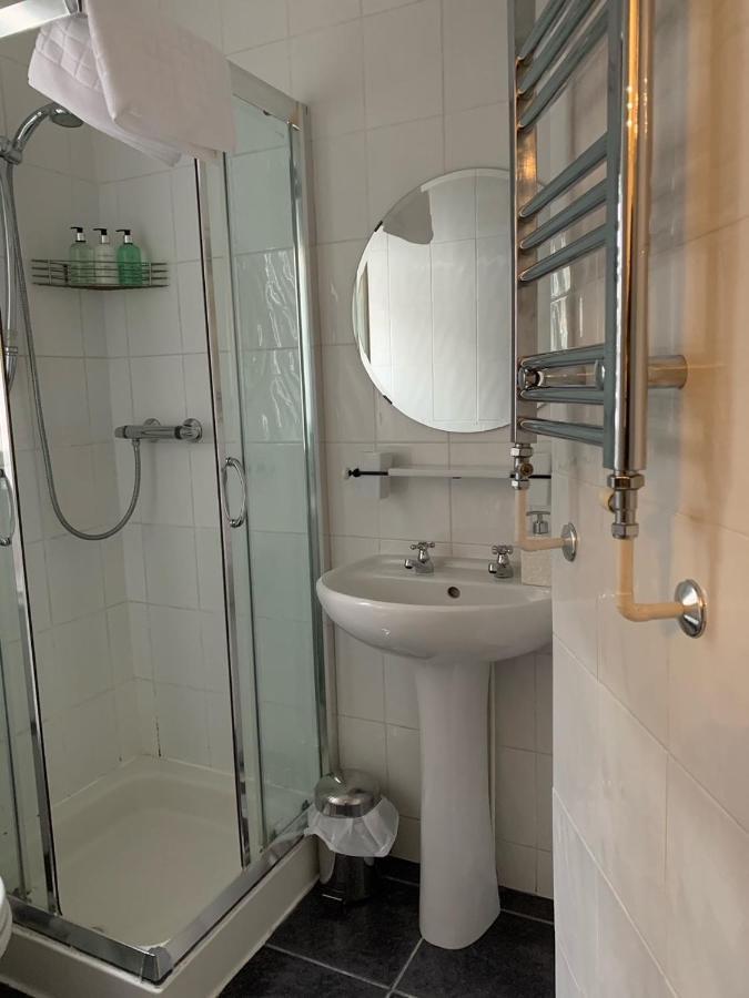 Bed and Breakfast Gothic House East Grinstead Esterno foto