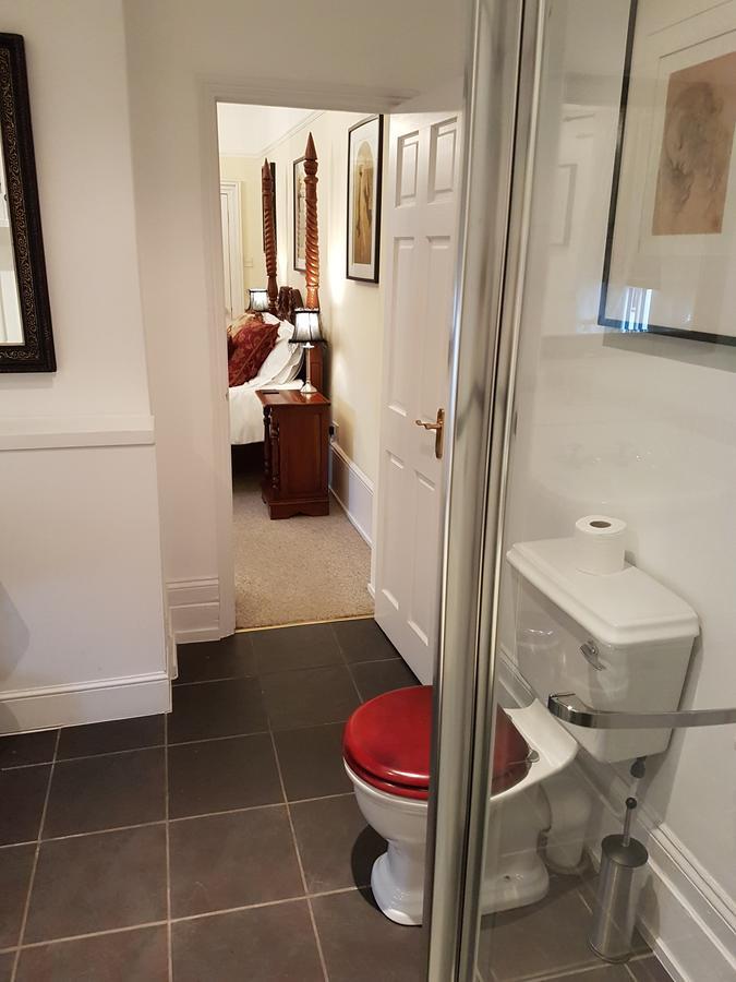 Bed and Breakfast Gothic House East Grinstead Esterno foto